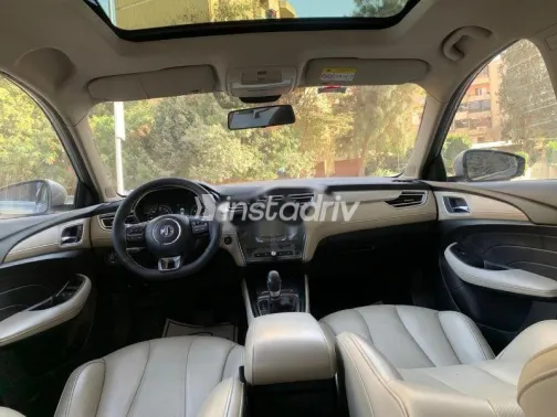 ام جى 5 2021 فضي مستعملة للبيع - 4