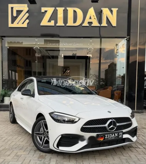 مرسيدس C 200 2024 أبيض مستعملة للبيع - 3