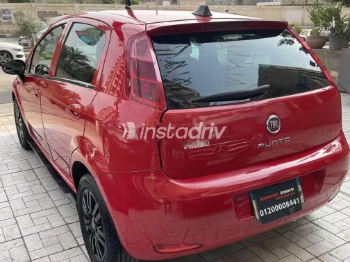 فيات بونتو 2019 أحمر مستعملة للبيع - 5