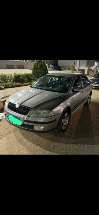 سكودا اوكتافيا 2007 أبيض مستعملة للبيع