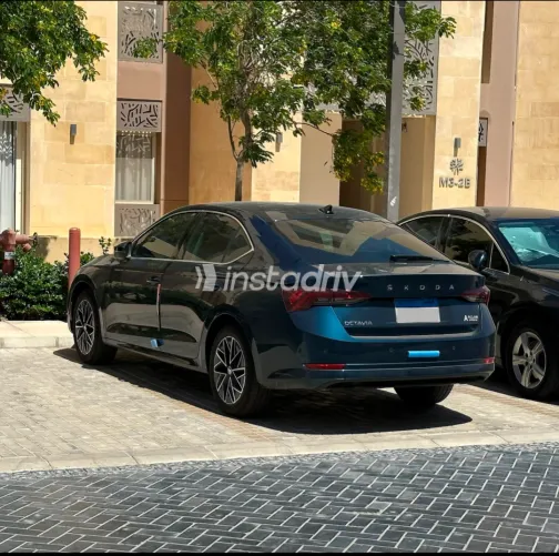 سكودا اوكتافيا A8 2024 أبيض مستعملة للبيع - 1