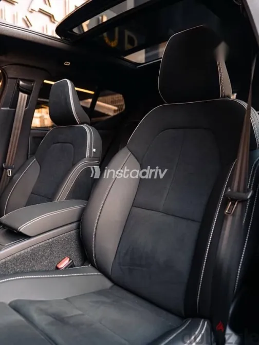 فولفو XC 40 2025 أسود مستعملة للبيع - 6