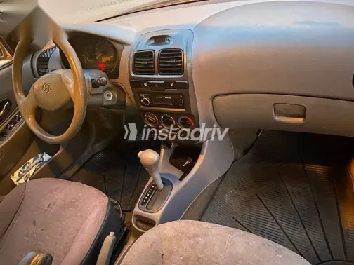 هيونداي فيرنا 2015 رمادي مستعملة للبيع - 7