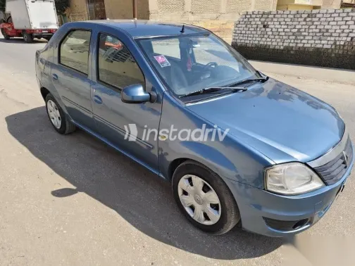 رينو لوجان 2013 أزرق غامق مستعملة للبيع - 2