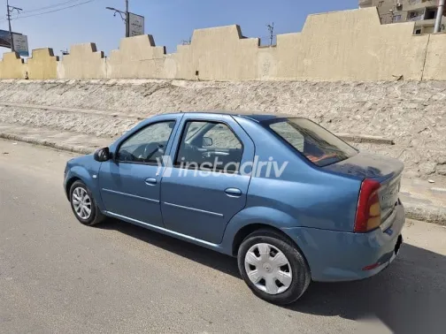 رينو لوجان 2013 أزرق غامق مستعملة للبيع - 5