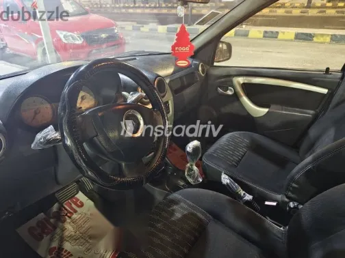 رينو لوجان 2013 أزرق غامق مستعملة للبيع - 8