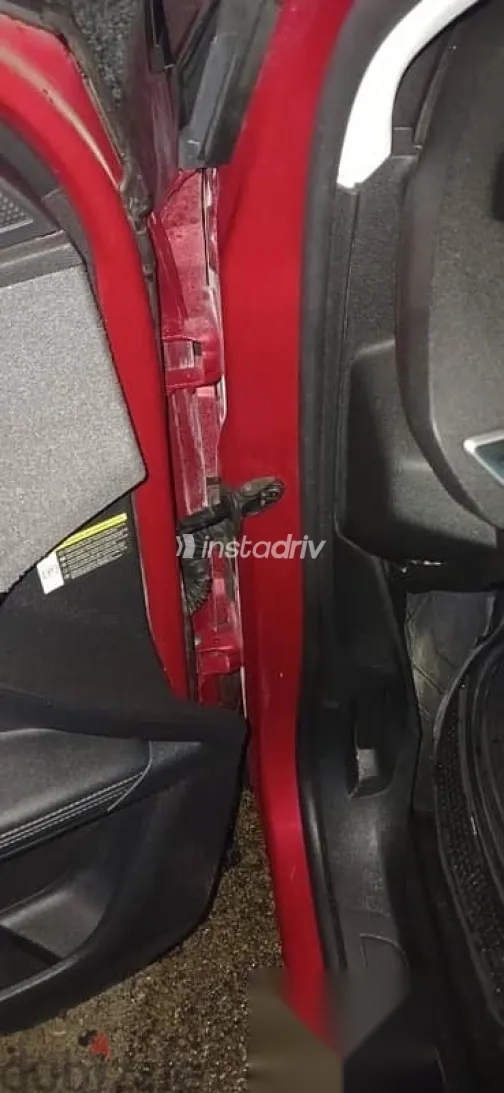 بيجو 5008 2022 أحمر مستعملة للبيع - 7