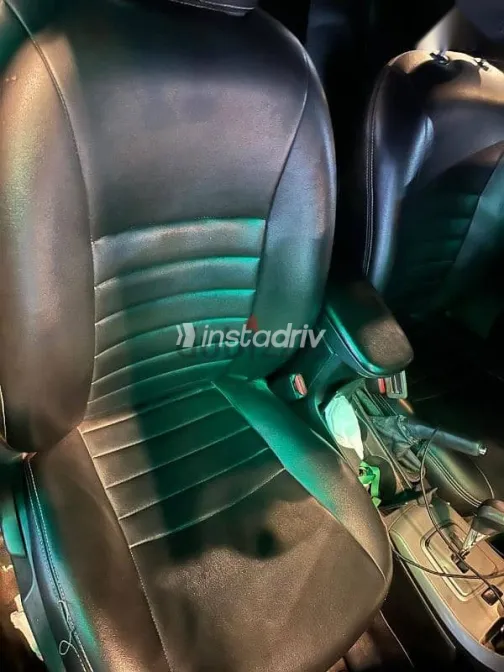 تويوتا كورولا 2008 فضي مستعملة للبيع - 4