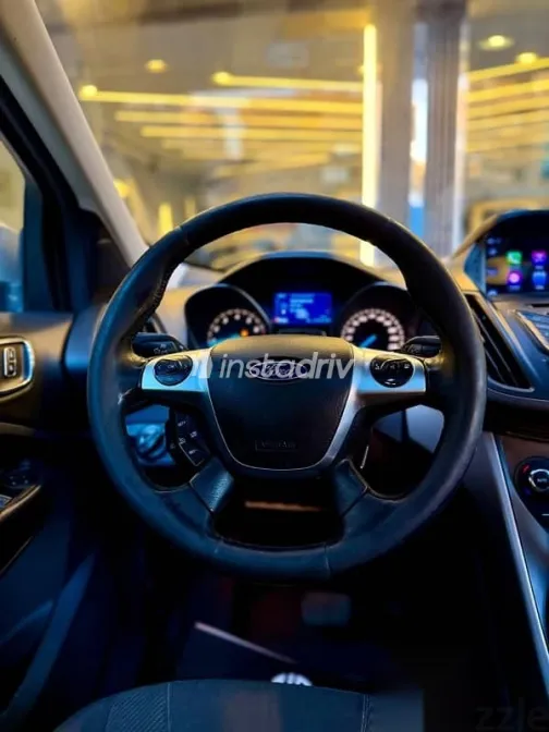 Ford Kuga 2015 Silver Used for Sale - 7