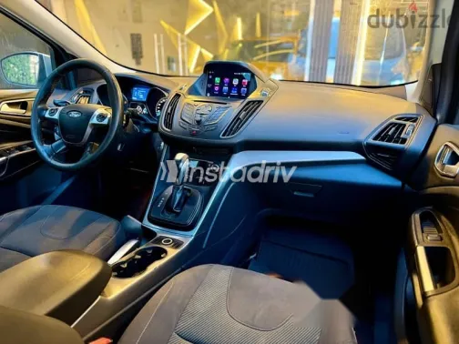 Ford Kuga 2015 Silver Used for Sale - 8