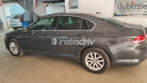 Volkswagen Passat 2019 Gray Used for Sale - 5