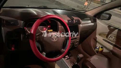 تويوتا افانزا 2008 أحمر مستعملة للبيع - 4