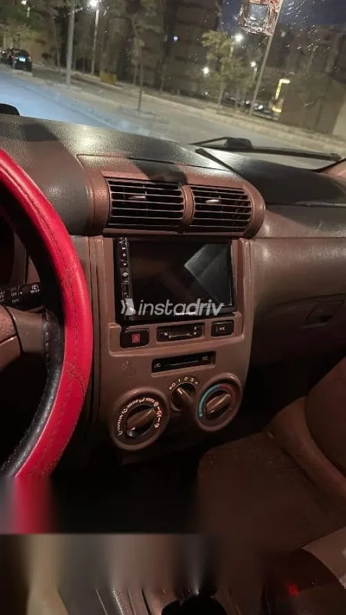 تويوتا افانزا 2008 أحمر مستعملة للبيع - 6