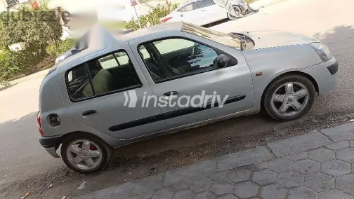 رينو كليو 2002 فضي مستعملة للبيع - 6