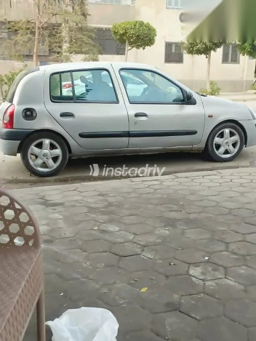 رينو كليو 2002 فضي مستعملة للبيع - 7