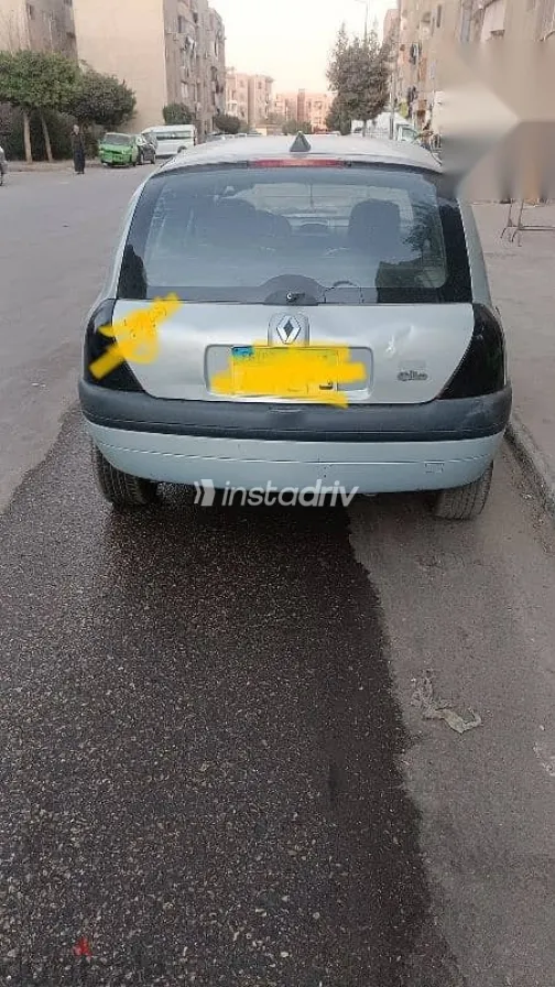 رينو كليو 2002 فضي مستعملة للبيع - 10