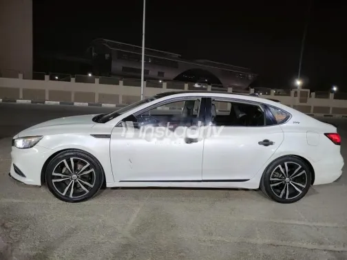 MG 6 2020 White Used for Sale - 4