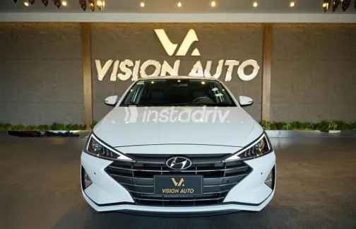 هيونداي إلنترا 2026 أبيض جديدة للبيع - 1