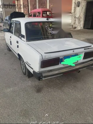 لادا 2107 2009 أبيض مستعملة للبيع