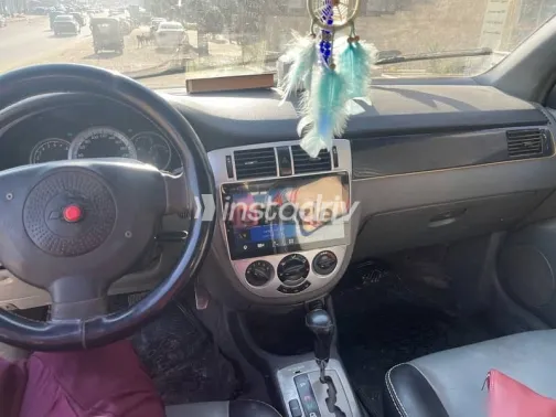 Chevrolet Optra 2008 Silver Used for Sale - 4