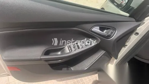 Ford Focus 2017 Beige Used for Sale - 6