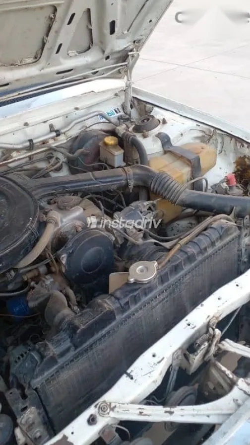 مازدا 929 1984 أبيض مستعملة للبيع - 1