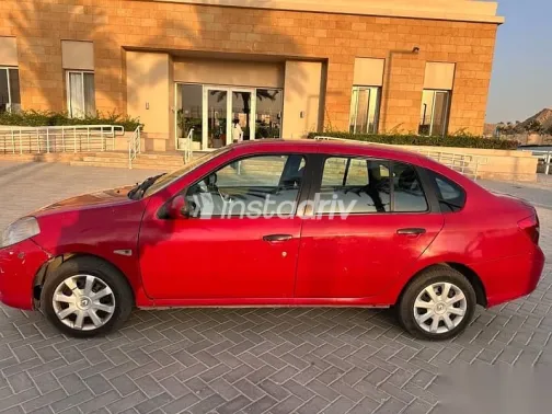 رينو سيمبول 2010 أحمر مستعملة للبيع - 4