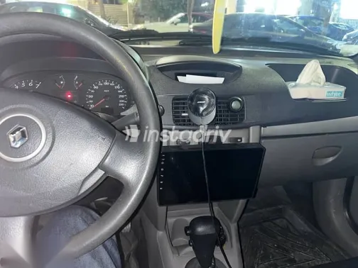 رينو سيمبول 2010 أحمر مستعملة للبيع - 5