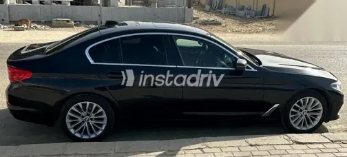 بي ام دبليو 520 2019 أسود مستعملة للبيع - 5