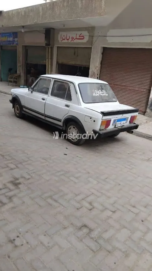 فيات 128 1983 أبيض مستعملة للبيع - 2