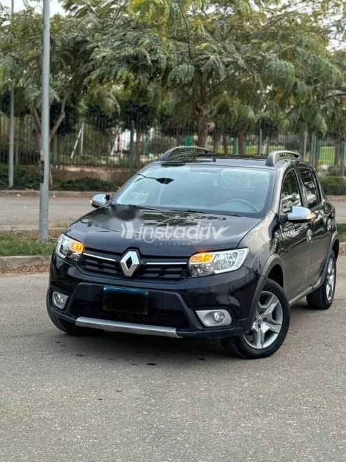 Renault Sandero Step Way 2023 White Used for Sale - 1