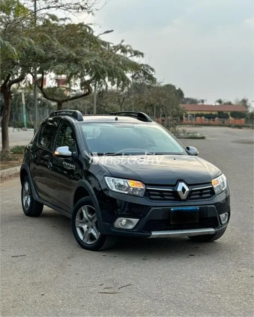 Renault Sandero Step Way 2023 White Used for Sale - 3