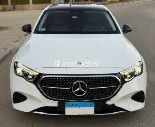 Mercedes E 200 2024 White Used for Sale - 1