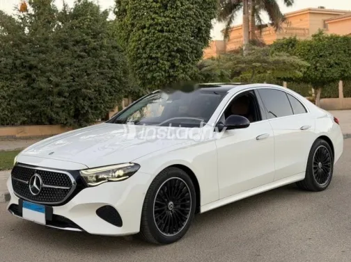 Mercedes E 200 2024 White Used for Sale - 3