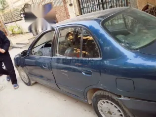 هيونداي اكسنت 2006 أزرق غامق مستعملة للبيع