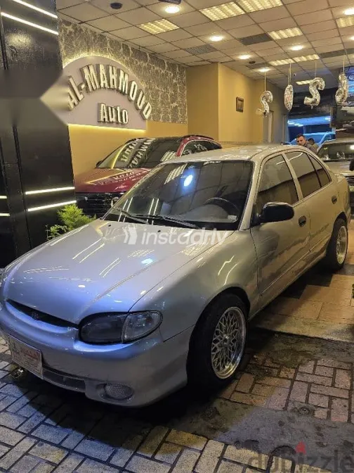 هيونداي اكسنت 2001 فضي مستعملة للبيع - 6