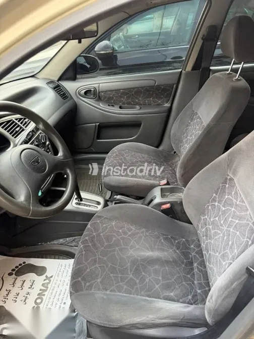 دايو لانوس 2001 ذهبي مستعملة للبيع - 4