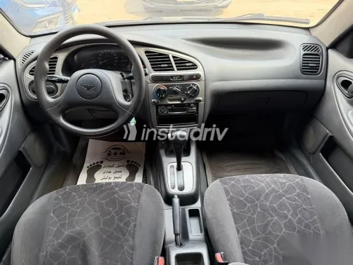 دايو لانوس 2001 ذهبي مستعملة للبيع - 5