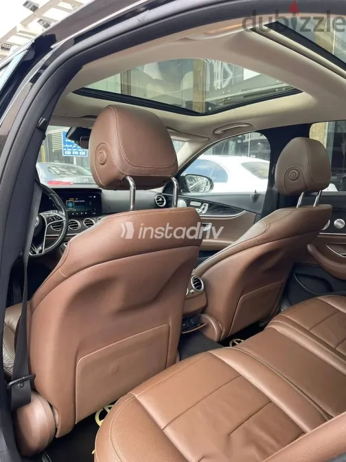 مرسيدس E 300 2021 أسود مستعملة للبيع - 7