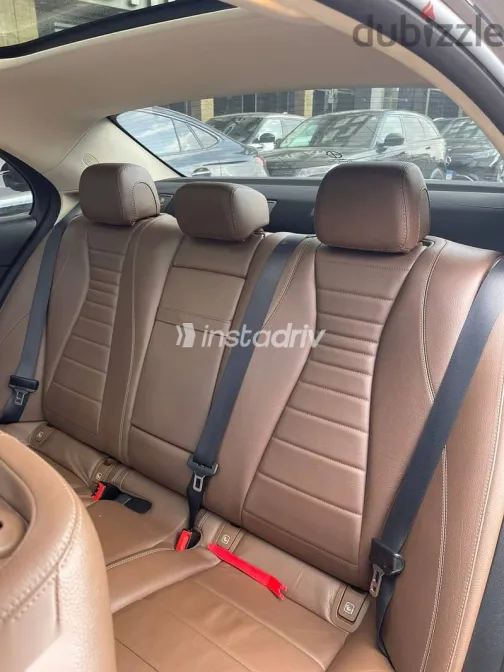 مرسيدس E 300 2021 أسود مستعملة للبيع - 8