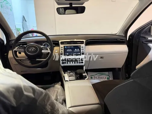 Hyundai Tucson 2024 Green New for Sale - 5