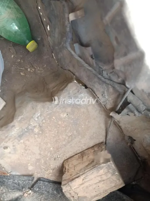 نيسان صنى 2002 سماوي مستعملة للبيع - 2