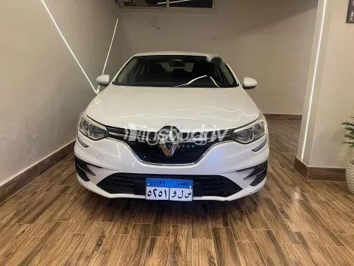 Renault Megane 2022 White Used for Sale - 1