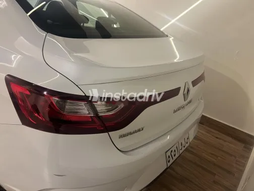 Renault Megane 2022 White Used for Sale - 5