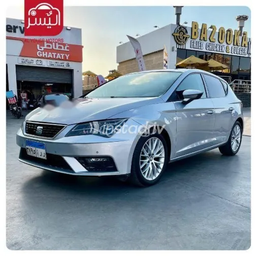 سيات ليون 2020 فضي مستعملة للبيع - 4