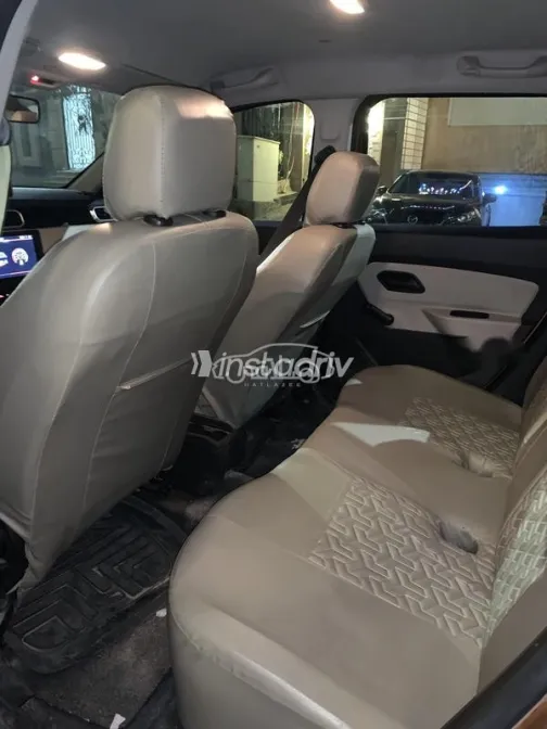 Renault Duster 2019 White Used for Sale - 3