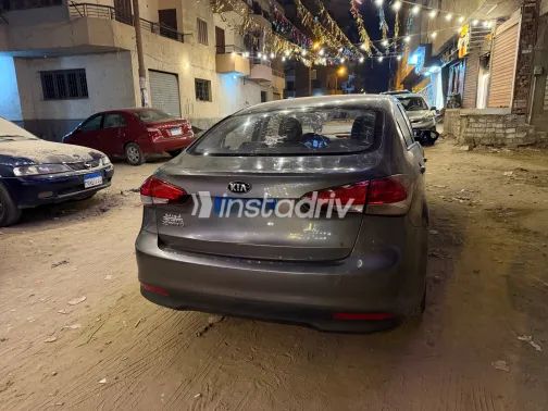 Kia Cerato 2017 White Used for Sale - 7