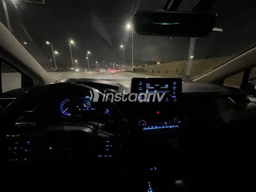 تويوتا كورولا 2020 أبيض مستعملة للبيع - 2