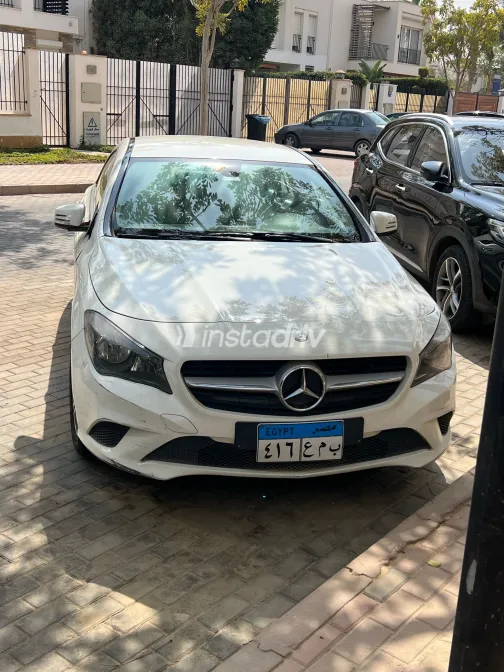 مرسيدس CLA 180 2015 أبيض مستعملة للبيع - 3