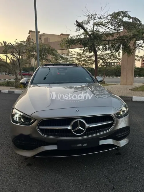 مرسيدس C 200 2025 فضي مستعملة للبيع - 1